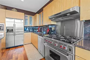 555 E 5th St, Austin, TX 78701 - Photo 7