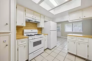 8329 Fathom Cir, Austin, TX 78750 - Photo 13