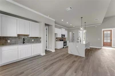 108 Double Circle, Burnet, TX 78611 - Photo 5