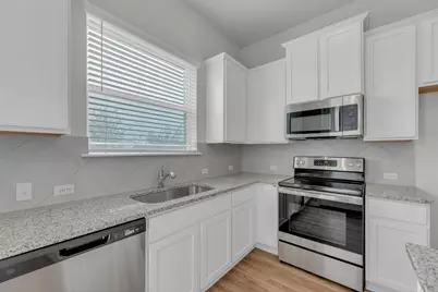 1015 Vista View Drive #101, Georgetown, TX 78626 - Photo 13