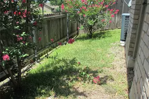 1015 E Yager Ln, Austin, TX 78753 - Photo 15