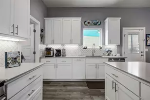 7607 Providence Ave, Austin, TX 78752 - Photo 7