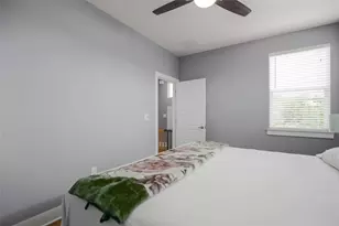7607 Providence Ave, Austin, TX 78752 - Photo 17