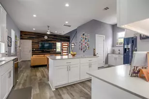 7607 Providence Ave, Austin, TX 78752 - Photo 9