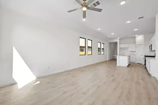 201 Hornet St, Elgin, TX 78621 - Photo 9