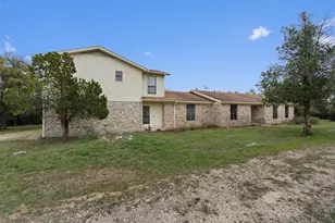 422 Patricia Rd, Georgetown, TX 78628 - Photo 1