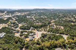 7704 Plateau Cove, Lago Vista, TX 78645 - Photo 31