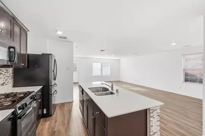 324 Buckeye Avenue, Princeton, TX 75407 - Photo 7