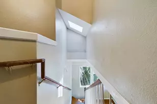 705 E 32nd St, Austin, TX 78705 - Photo 25