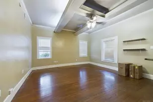 705 E 32nd St, Austin, TX 78705 - Photo 5