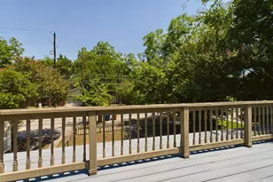 705 E 32nd St, Austin, TX 78705 - Photo 27