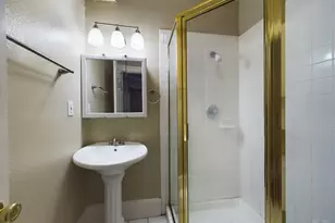 705 E 32nd St, Austin, TX 78705 - Photo 29