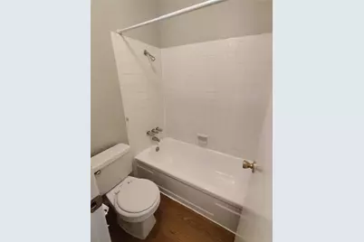 400 W 34th Street #202, Austin, TX 78705 - Photo 5