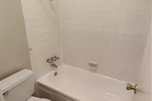 400 W 34th St, Austin, TX 78705 - Photo 5