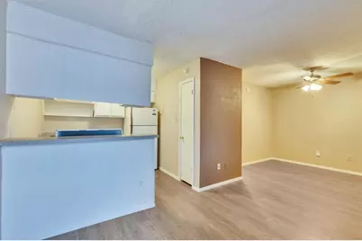 400 W 34th Street #202, Austin, TX 78705 - Photo 1