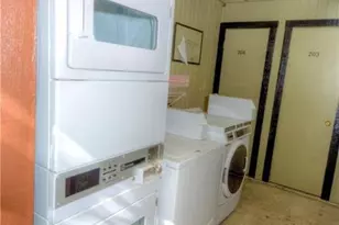 400 W 34th St, Austin, TX 78705 - Photo 7