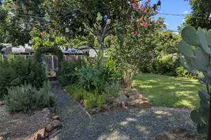 1610 Larkwood Dr, Austin, TX 78723 - Photo 17