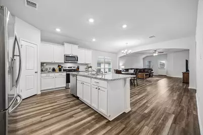 168 Onna Street, Taylor, TX 76574 - Photo 7