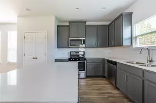 9601 Dawn Pearl Dr, Austin, TX 78748 - Photo 7