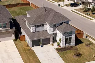 102 Fortuna Ct, Liberty Hill, TX 78642 - Photo 1