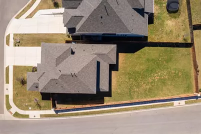 102 Fortuna Court, Liberty Hill, TX 78642 - Photo 31