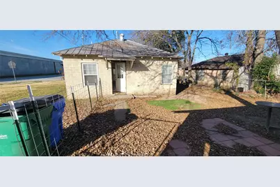 503 Martin Luther King Drive, Bastrop, TX 78602 - Photo 13