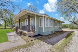 1309 Sloan St, Taylor, TX 76574 - Photo 35