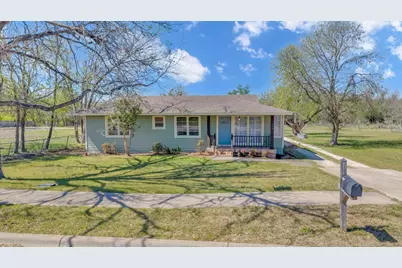 1309 Sloan Street, Taylor, TX 76574 - Photo 3