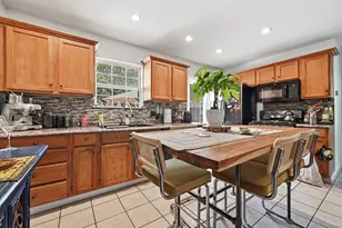 4910 Suburban Dr, Austin, TX 78745 - Photo 9