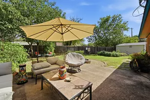 4910 Suburban Dr, Austin, TX 78745 - Photo 23