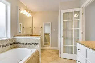 1402 Romeria Dr, Austin, TX 78757 - Photo 11