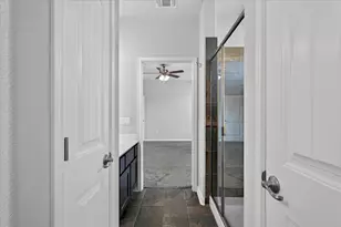 8901 Panhandle Dr, Austin, TX 78747 - Photo 23