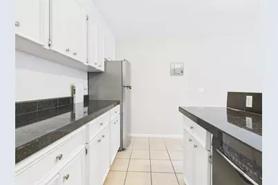 304 E 33rd Street #10, Austin, TX 78705 - Photo 11