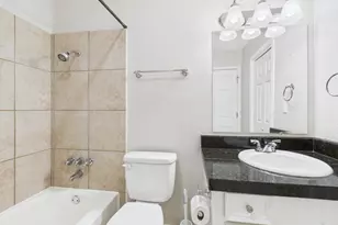 304 E 33rd St, Austin, TX 78705 - Photo 23