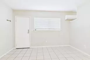 304 E 33rd St, Austin, TX 78705 - Photo 7