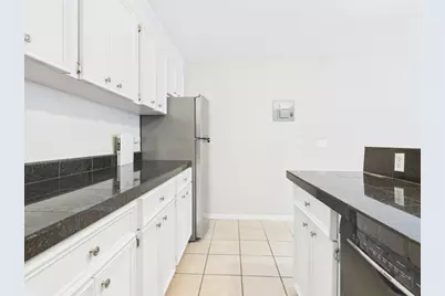 304 E 33rd Street #10, Austin, TX 78705 - Photo 11