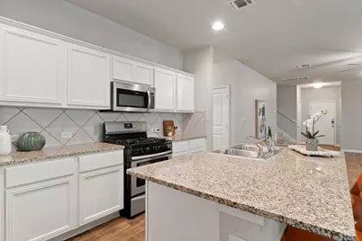 10908 Defender Trail, Austin, TX 78754 - Photo 9