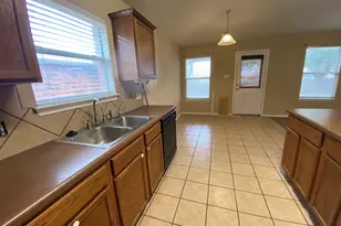 258 Western Dr, Kyle, TX 78640 - Photo 15