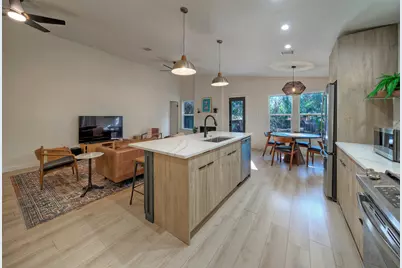 8406 Los Ranchos Drive, Austin, TX 78749 - Photo 11