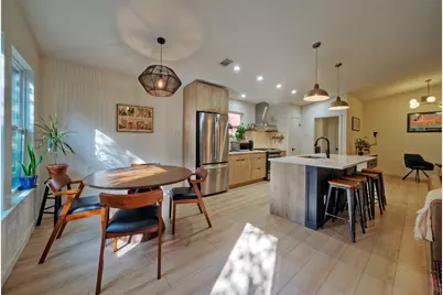8406 Los Ranchos Drive, Austin, TX 78749 - Photo 9