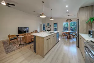 8406 Los Ranchos Dr, Austin, TX 78749 - Photo 11
