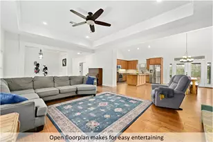 170 Woodland Ct, Bastrop, TX 78602 - Photo 7