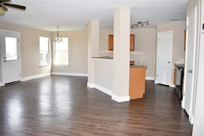804 Lavaca Loop, Elgin, TX 78621 - Photo 3