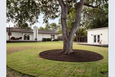 3009 Val Drive, Austin, TX 78723 - Photo 5