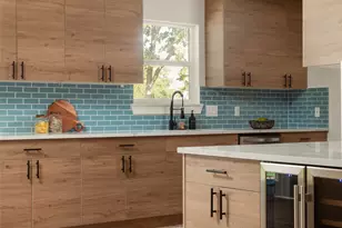 3009 Val Dr, Austin, TX 78723 - Photo 15