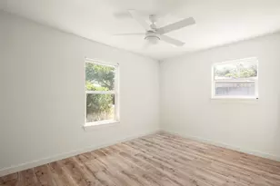 3009 Val Dr, Austin, TX 78723 - Photo 27