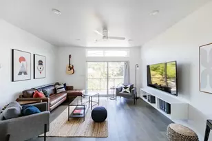 1701 E Martin Luther King Jr Blvd, Austin, TX 78702 - Photo 9