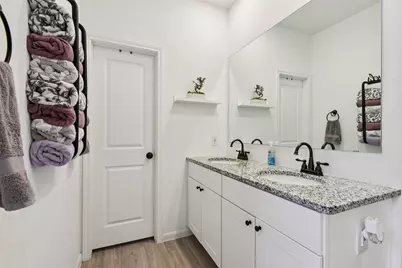 9058 Bowie Ridge, Seguin, TX 78155 - Photo 19