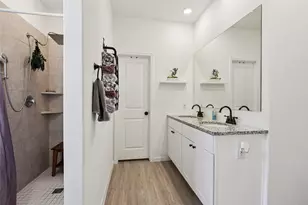 9058 Bowie Rdg, Seguin, TX 78155 - Photo 19