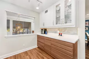 114 World of Tennis Sq, Lakeway, TX 78738 - Photo 9